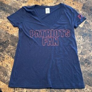 Women Victoria Secret New England Patriots VNeck Shirt Medium $20